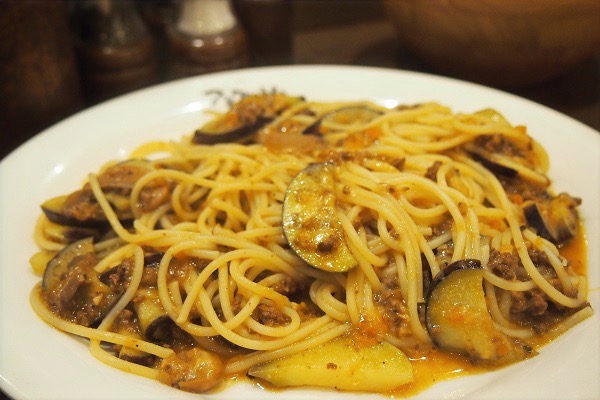 ナス入りミートソースのスパゲッティ